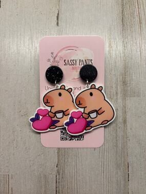 Cute Capybara with Hearts Earrings NEW